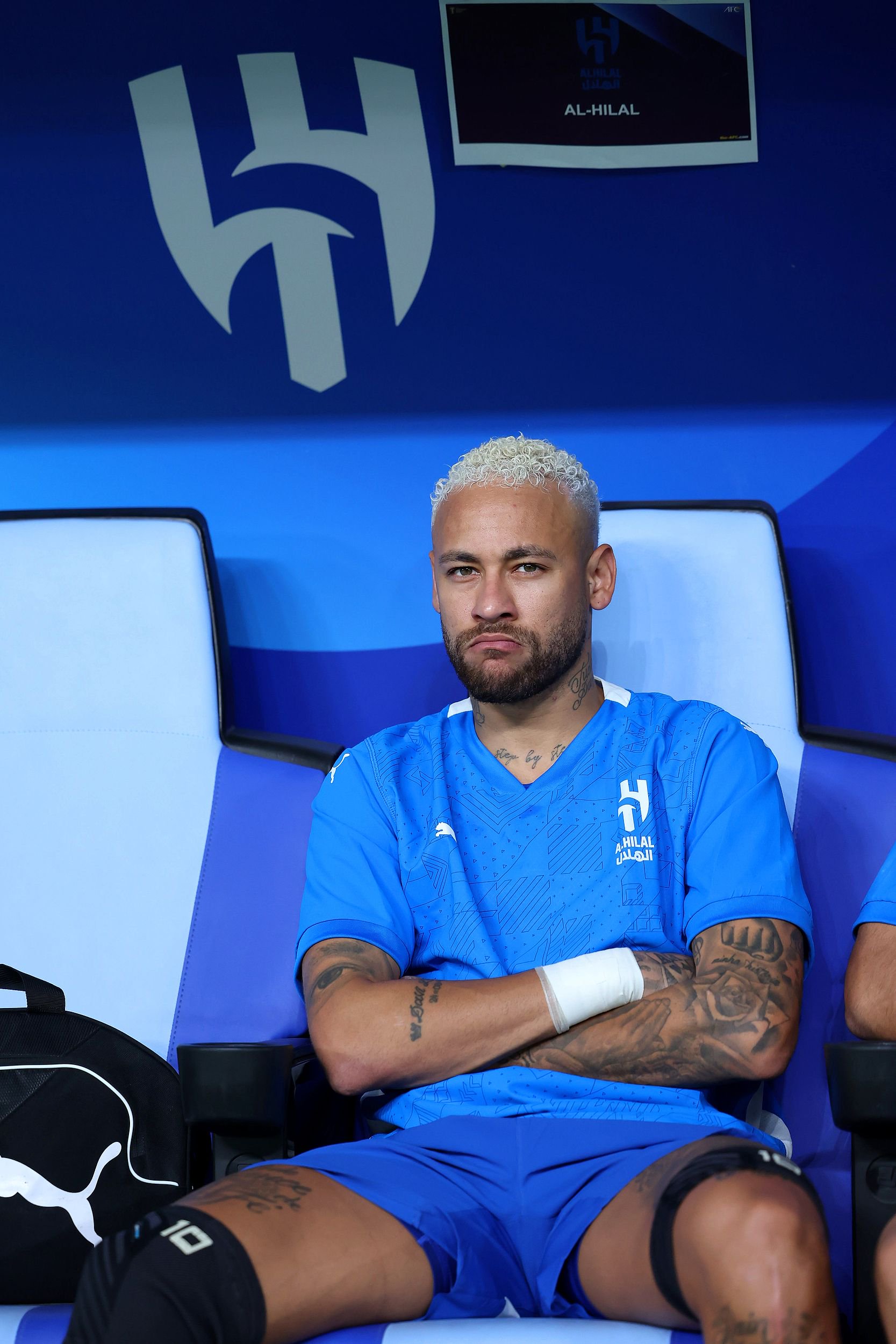 内马尔回归赛场，爆冷首场状态亮眼，C9观众沸腾！