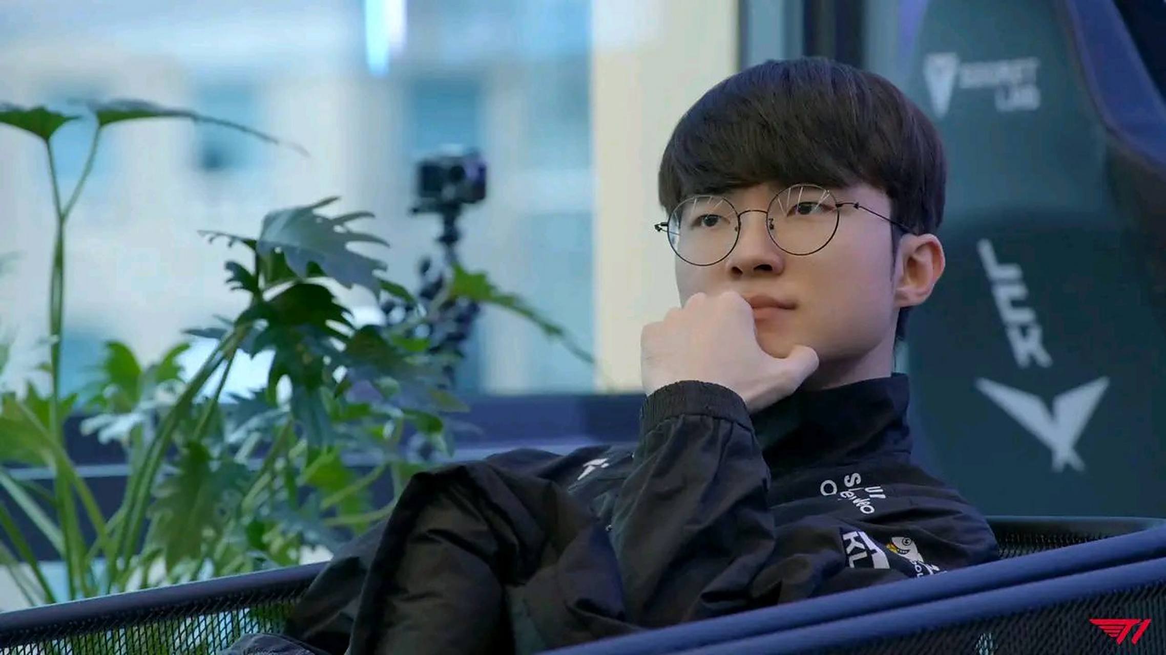 Faker遭遇十持续失利，雄鹿教练压力巨大！的简单介绍